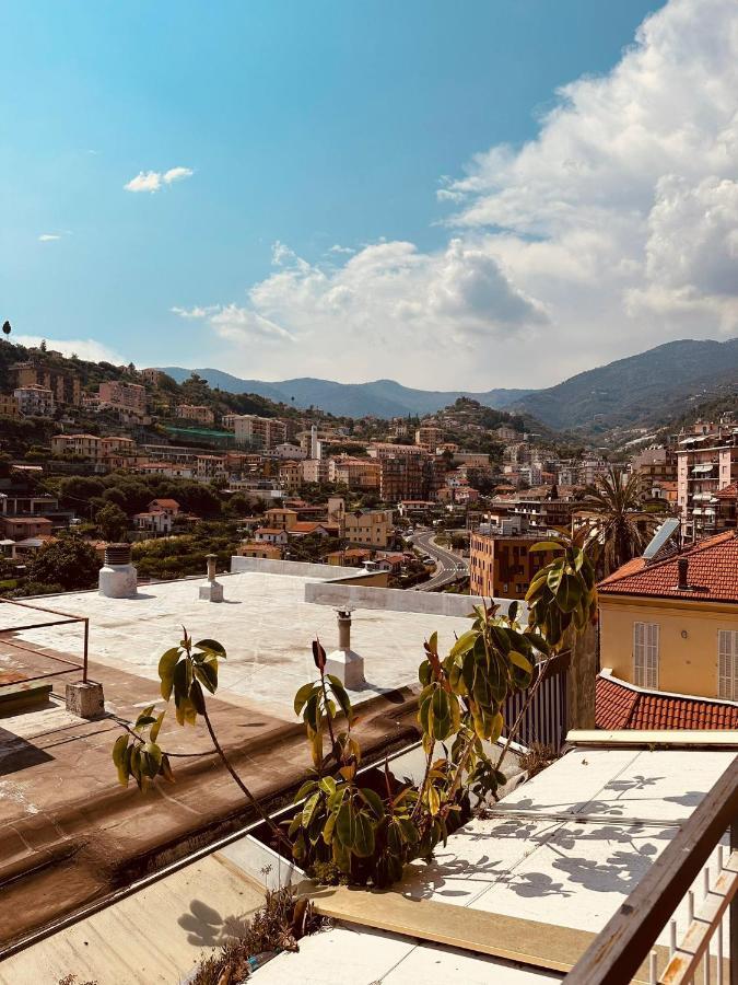La Casa Di Nesy Apartment Sanremo Bagian luar foto
