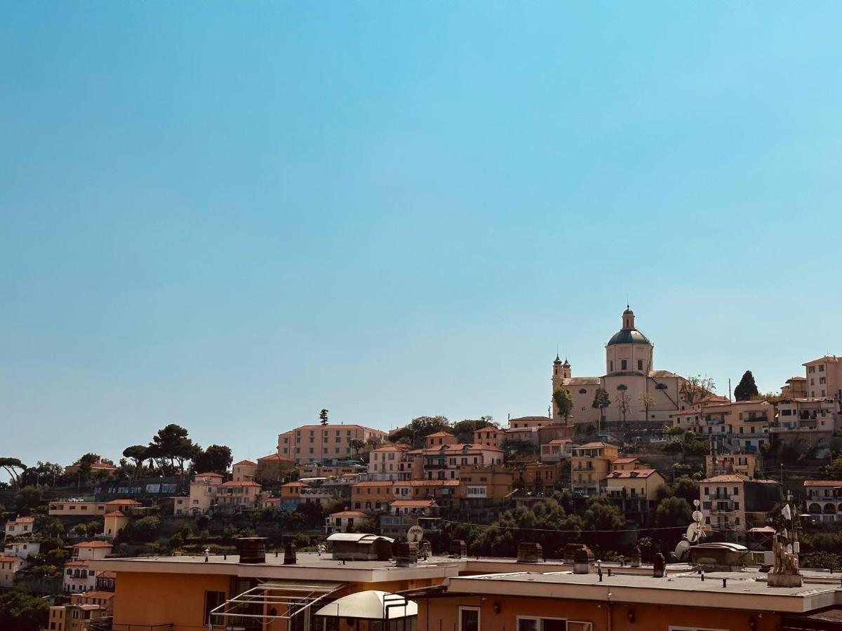 La Casa Di Nesy Apartment Sanremo Bagian luar foto